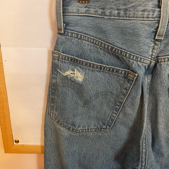 Levi 501 Distressed Women's Jeans. - Picture 6 of 14